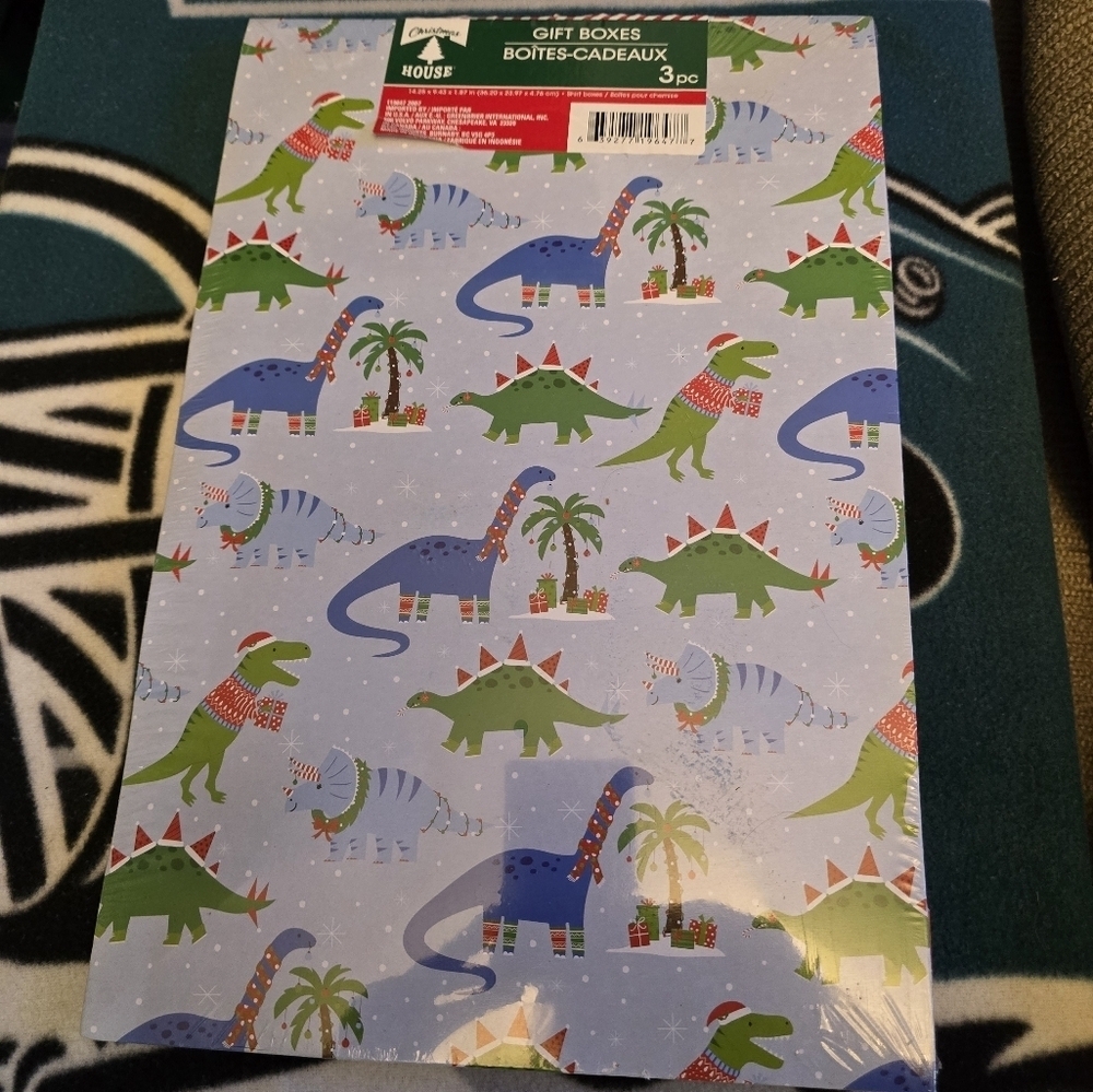 New Christmas house gift boxes 3 count dinosaurs, llamas 14.25in X9.43inX 1.87
